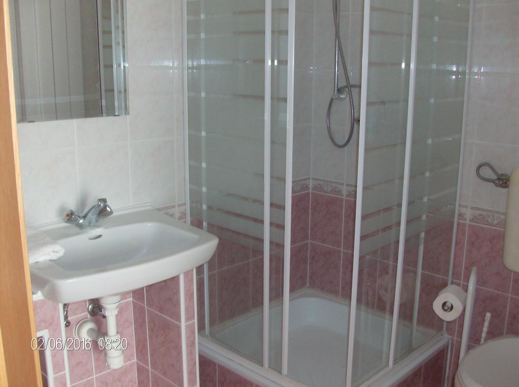 Zsuzsanna Haz Hotel Hévíz Buitenkant foto